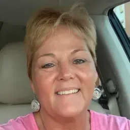 Portrait of a Gelagen customer who gave permission for their photograph to be used
